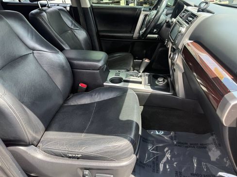 Used 2015 Toyota 4Runner Limited AWD/4WD image 29