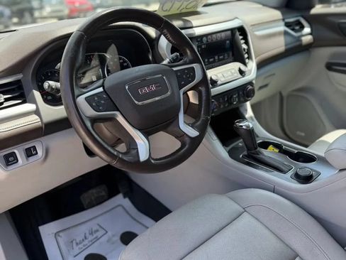 Used 2017 GMC Acadia SLT AWD/4WD image 12