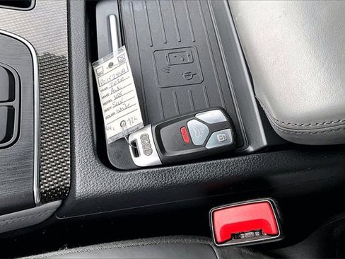 Used 2020 Audi SQ5 Prestige image 10