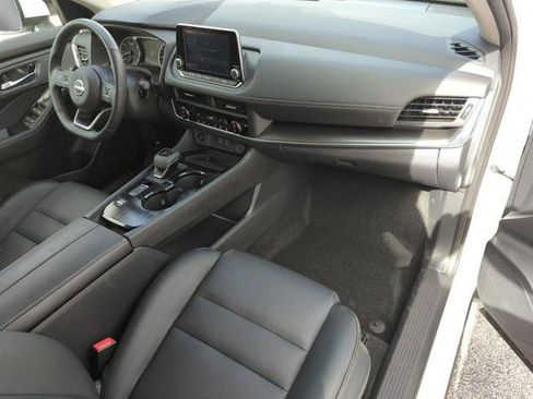 Certified 2024 Nissan Rogue SV w/ SV Premium Package image 23