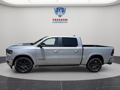 Used 2022 RAM 1500 Laramie AWD/4WD image 3