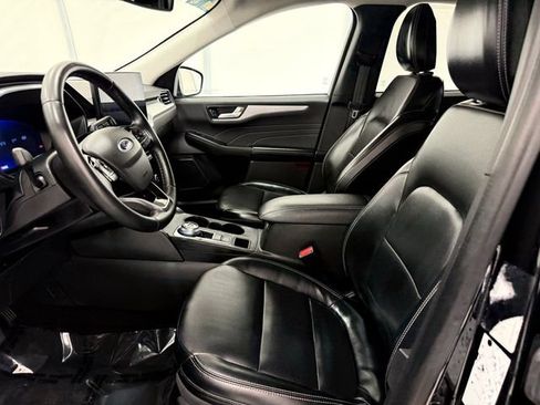 Used 2024 Ford Escape Platinum AWD/4WD image 13
