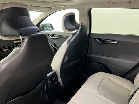 Used 2023 Kia Niro EX Touring image 19