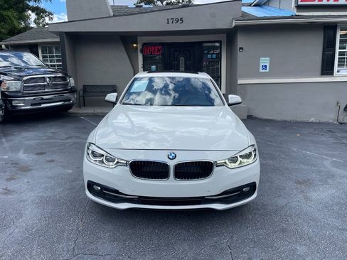 Used 2017 BMW 330i Sedan RWD image 3