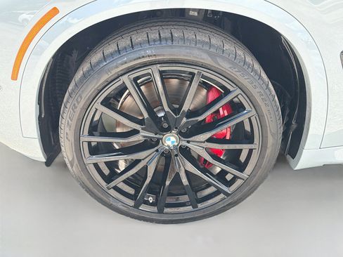 Used 2024 BMW X5 M60i AWD/4WD image 42