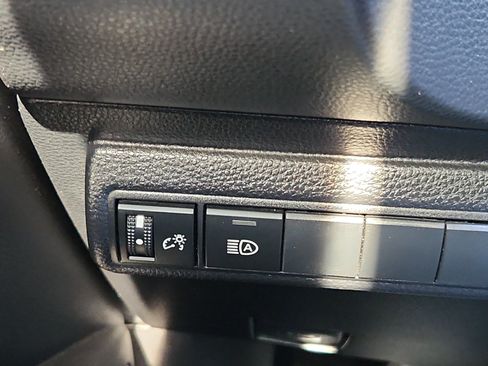 Used 2022 Toyota Corolla SE w/ Carpet Mat Package (TMS) image 19