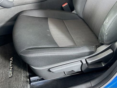 Used 2022 Nissan Sentra SV image 25