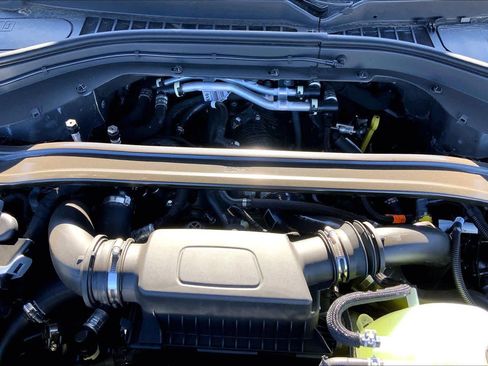 New 2026 Lincoln Aviator AWD w/ Jet Appearance Package image 17