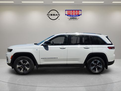 Used 2022 Jeep Grand Cherokee Limited 4xe w/ MOPAR Finishing Package AWD/4WD image 5