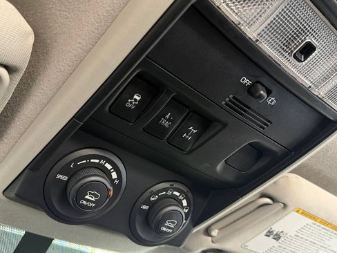 Used 2019 Toyota 4Runner TRD Off-Road AWD/4WD image 26