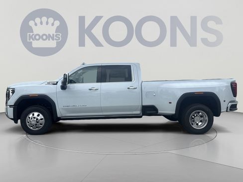 New 2026 GMC Sierra 3500 Denali w/ Denali Reserve Package AWD/4WD image 2
