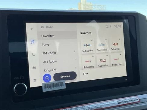 Certified 2025 Toyota Tacoma SR5 image 21
