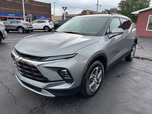 Used 2024 Chevrolet Blazer LT FWD image 1