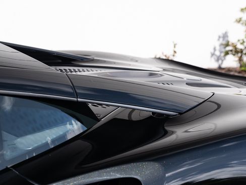 Used 2023 McLaren Artura RWD image 35