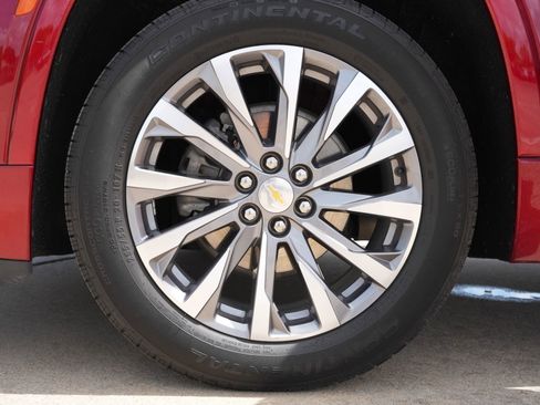 Used 2023 Chevrolet Traverse Premier image 31