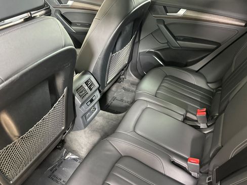 Used 2022 Audi Q5 2.0T Premium AWD/4WD image 9