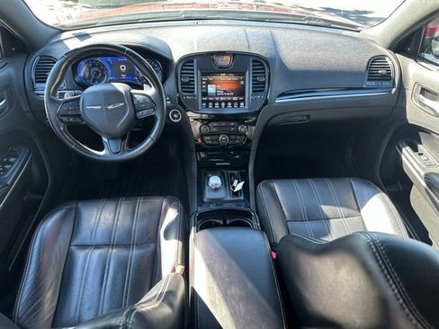 Used 2019 Chrysler 300 S AWD/4WD image 11