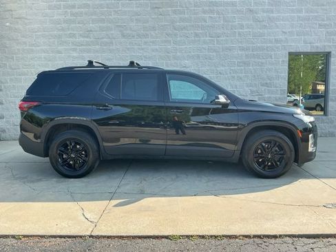 Used 2024 Chevrolet Traverse LT w/ Midnight/Sport Edition AWD/4WD image 11