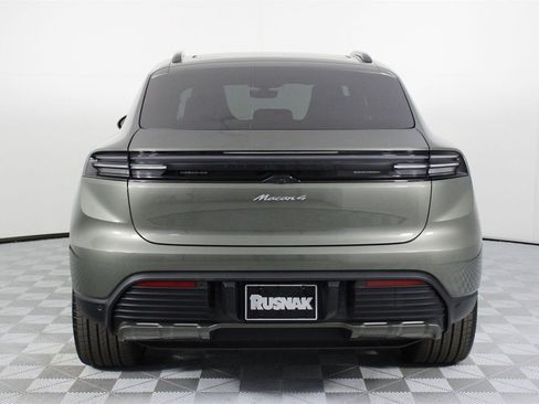 Used 2025 Porsche Macan 4 Electric image 6