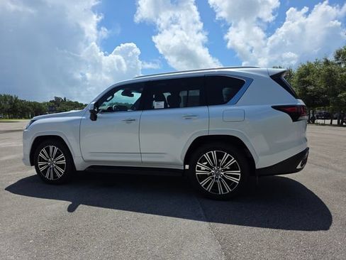New 2026 Lexus LX 600 4WD w/ Accessory Package (Z1) image 5