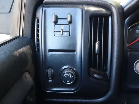 Used 2019 Chevrolet Silverado 1500 W/T w/ WT Convenience Package AWD/4WD image 29