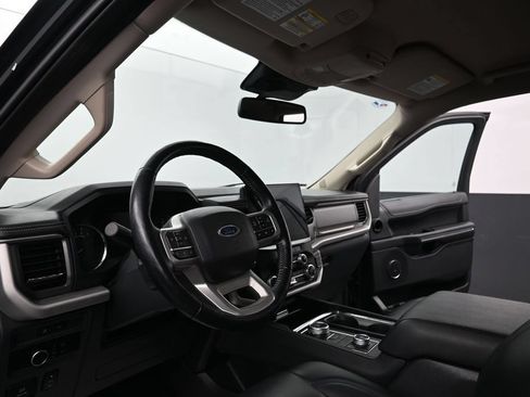 Used 2023 Ford Expedition Max XLT AWD/4WD image 5