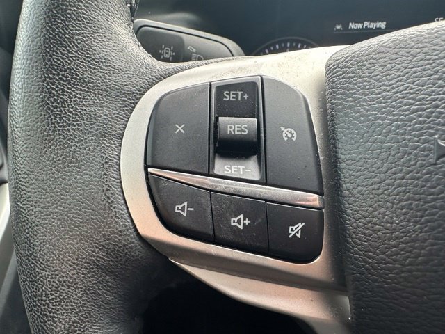 Used 2023 Ford Explorer XLT w/ Equipment Group 202A RWD image 19