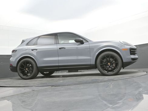 New 2026 Porsche Cayenne image 26