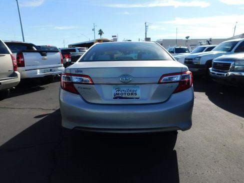 Used 2013 Toyota Camry L image 6