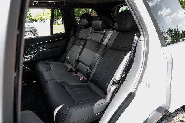 New 2026 Land Rover Range Rover SE AWD/4WD image 50