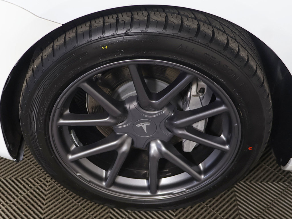 Used 2020 Tesla Model 3 Standard Range Plus RWD image 19