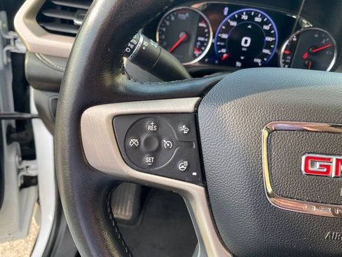 Used 2020 GMC Acadia Denali image 32