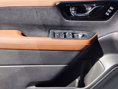 Used 2025 Subaru Forester Touring w/ Popular Package - Touring image 25