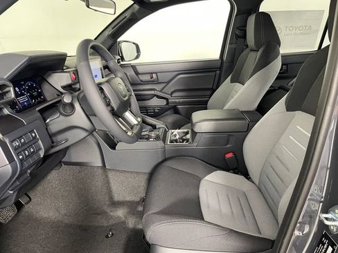 New 2026 Toyota 4Runner TRD Off-Road AWD/4WD image 2