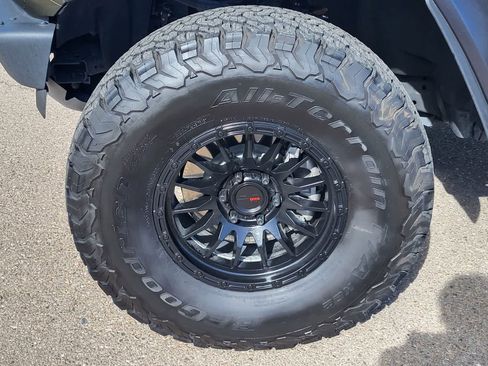 Used 2024 Ford Bronco Raptor AWD/4WD image 9