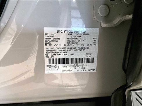 Used 2023 Lincoln Aviator AWD w/ Premium Package image 37