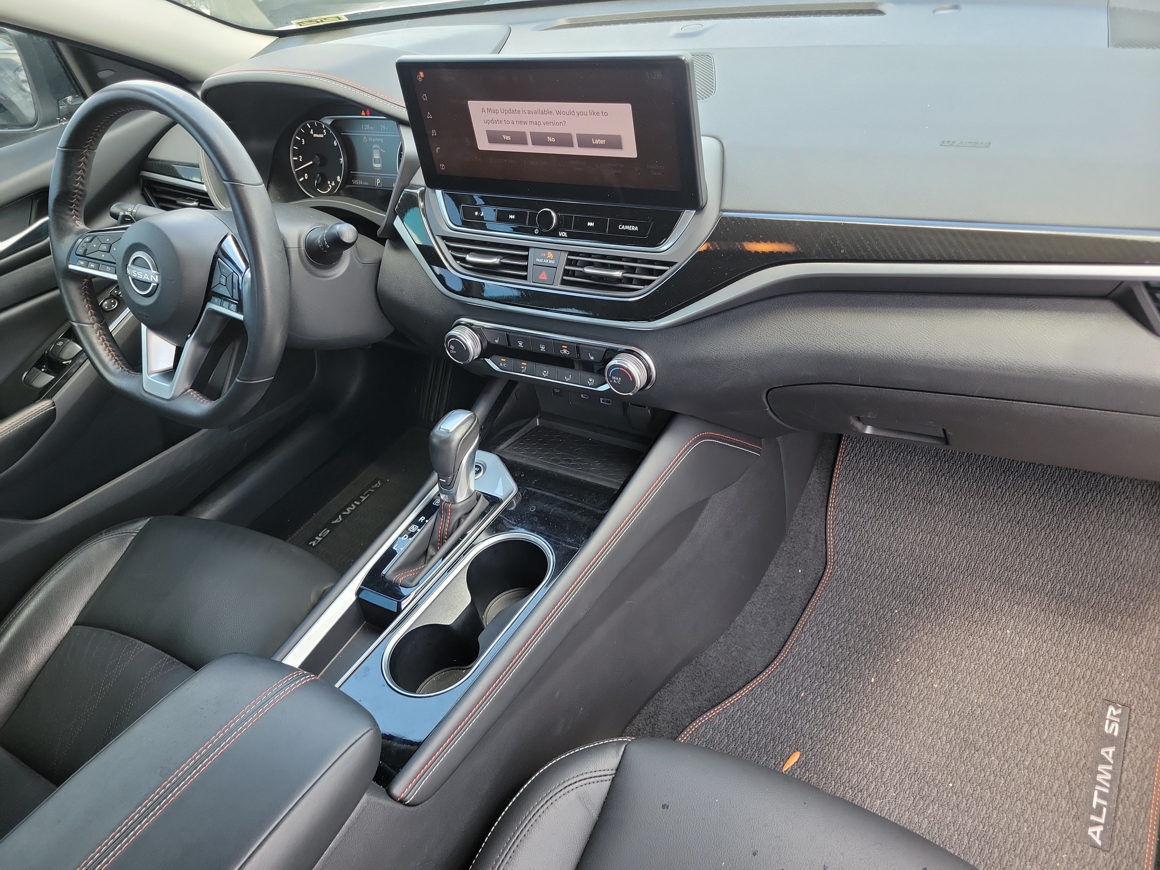Used 2024 Nissan Altima 2.5 SR w/ SR Premium Package FWD image 16