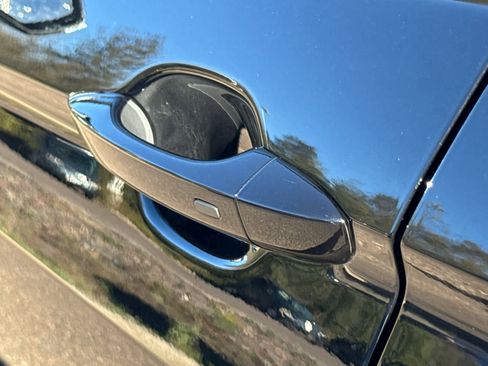 Certified 2024 Volkswagen Tiguan Wolfsburg Edition image 43