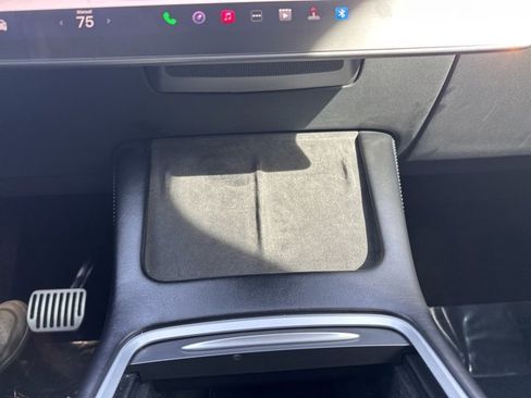 Used 2022 Tesla Model Y Long Range image 29