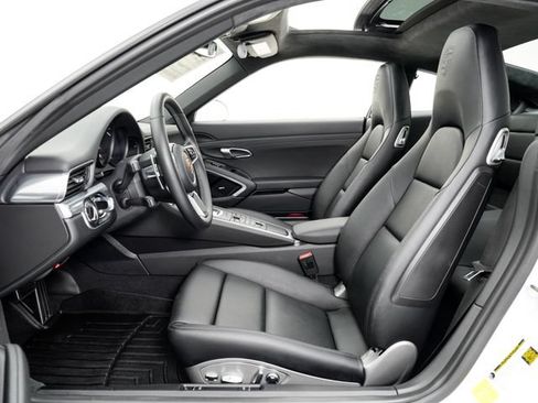 Certified 2018 Porsche 911 Carrera RWD image 6