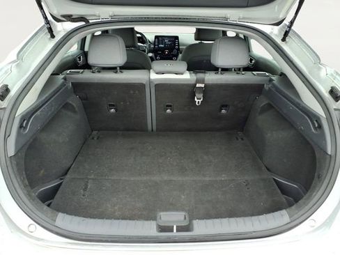 Used 2021 Hyundai Ioniq SE FWD image 21