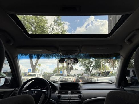 Used 2010 Honda Accord EX image 19