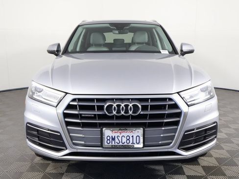 Used 2019 Audi Q5 Premium w/ Convenience Package AWD/4WD image 2