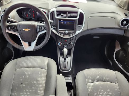 Used 2020 Chevrolet Sonic LT FWD image 28