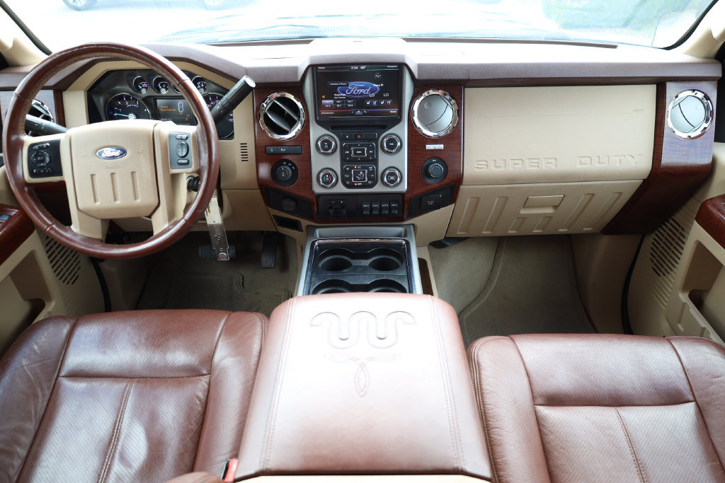Used 2014 Ford F350 King Ranch w/ King Ranch w/Chrome Package AWD/4WD image 19