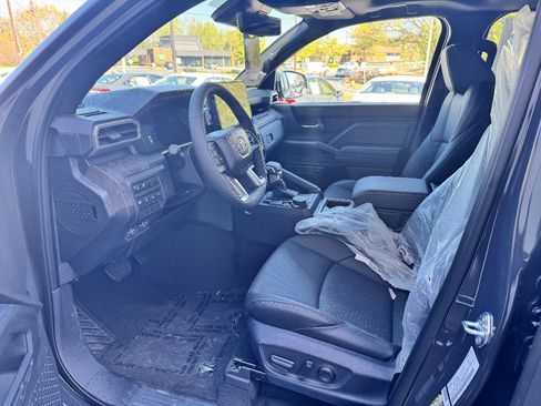 New 2026 Toyota Tacoma Limited AWD/4WD image 8