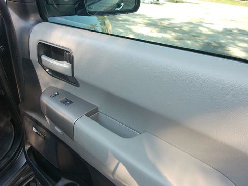 Used 2014 Toyota Sequoia Limited RWD image 43