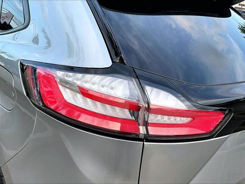 Used 2022 Ford Edge SE w/ Black Appearance Package AWD/4WD image 31