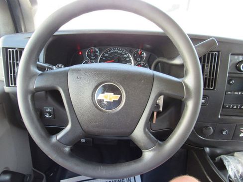 Used 2021 Chevrolet Express 3500 RWD image 29