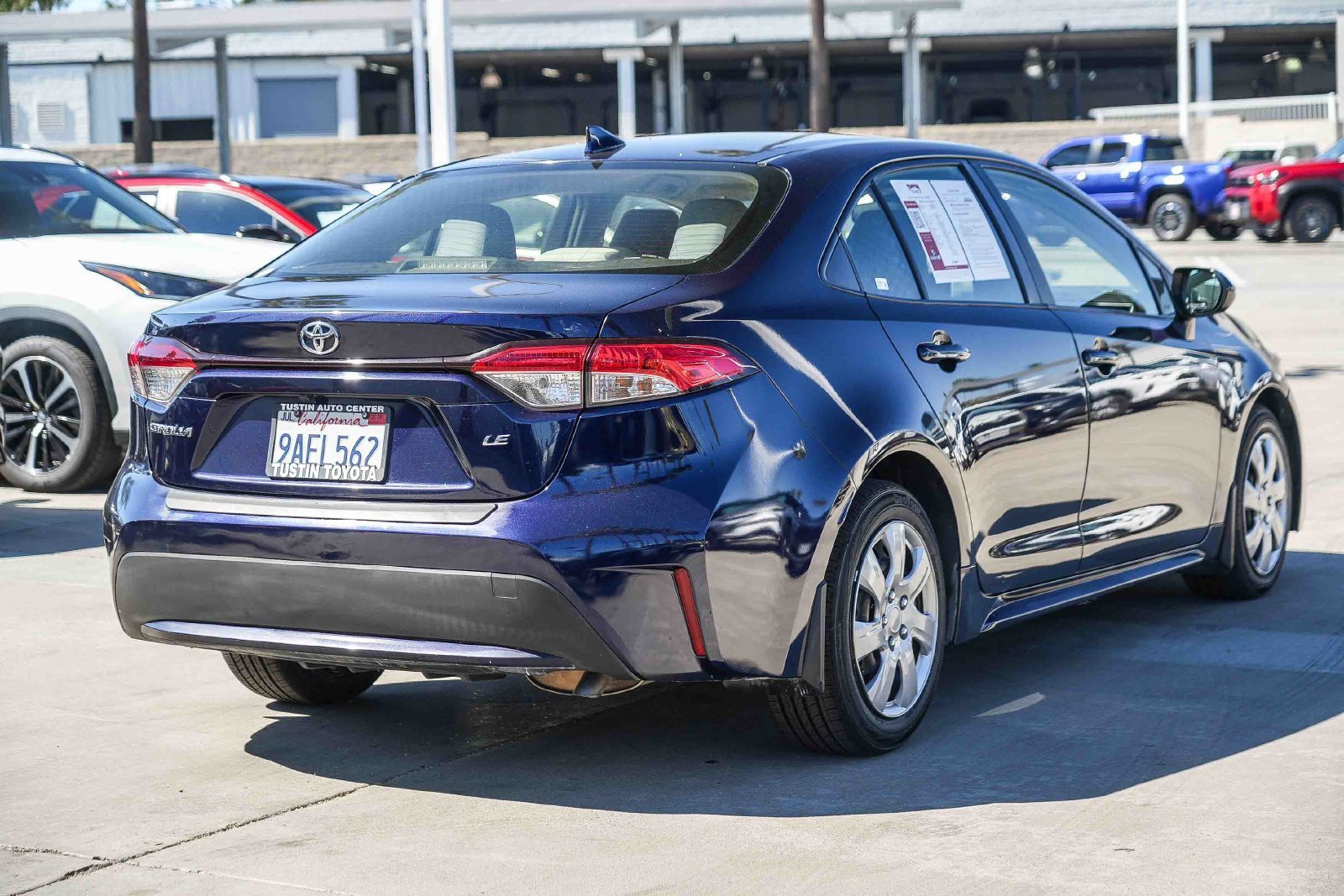 Used 2020 Toyota Corolla LE FWD image 6